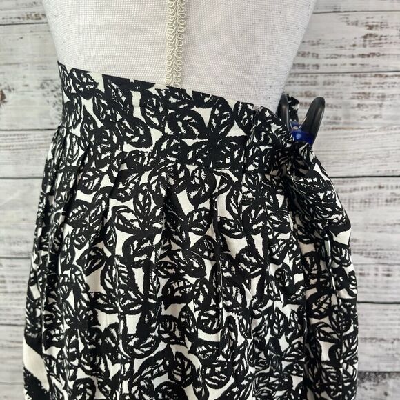 Avenue Skirt size 14 Black Red Leaves Knee A Line Pockets Modest Church Casual - Picture 7 of 10